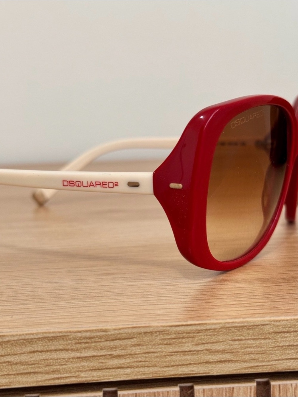 DSQUARED2 Red and Cream Retro Sunglasses